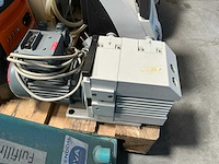 Laboratoriumapparatuur (7x) - afbeelding 7 van  11