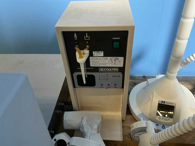 Laboratoriumapparatuur (8x) - afbeelding 3 van  12