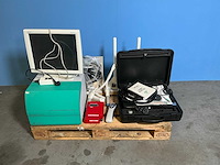 Laboratoriumapparatuur (8x) - afbeelding 1 van  12