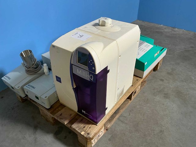 Laboratoriumapparatuur (9x) - afbeelding 4 van  10