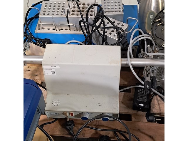 Laboratoriumapparatuur en diversen - afbeelding 12 van  13