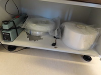 Laboratoriumapparatuur en toebehoren, inhoud kast - afbeelding 6 van  7