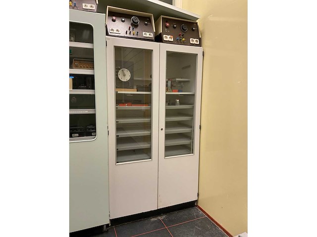 Laboratoriumkast (3x) - afbeelding 4 van  6