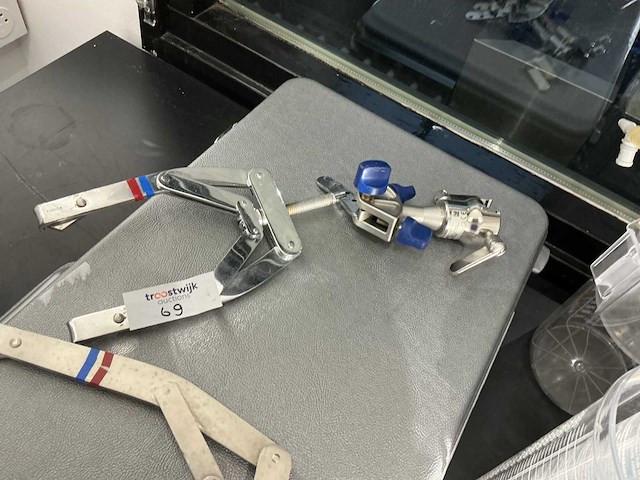 Laboratoriumklemen (3x) - afbeelding 1 van  2