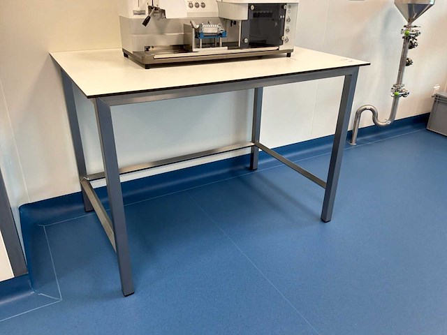 Laboratoriummeubilair - afbeelding 3 van  3