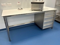 Laboratoriummeubilair - afbeelding 2 van  3