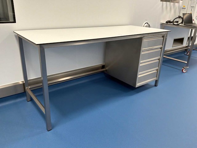Laboratoriummeubilair - afbeelding 1 van  5