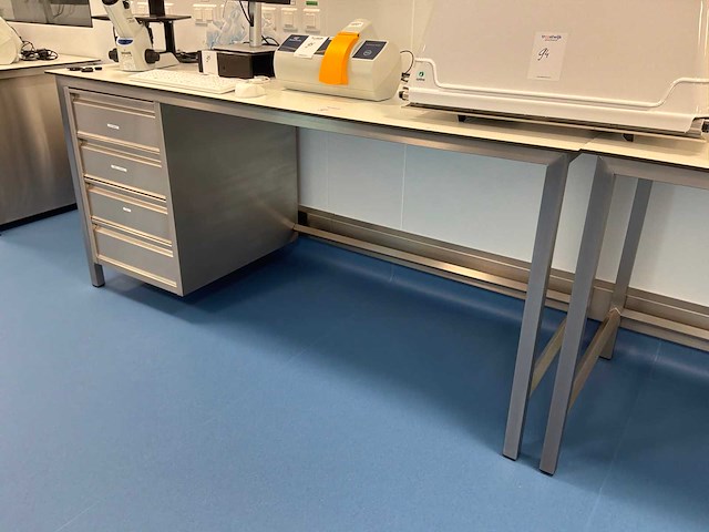 Laboratoriummeubilair - afbeelding 2 van  5