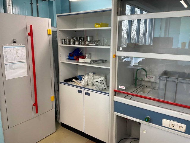 Laboratoriummeubilair - afbeelding 8 van  10