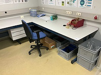 Laboratoriummeubilair - afbeelding 1 van  6