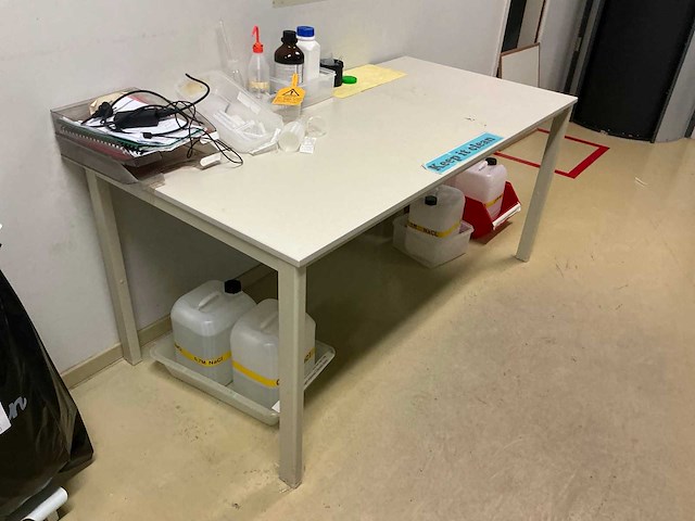 Laboratoriummeubilair - afbeelding 4 van  6