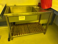 Laboratoriummeubilair - afbeelding 3 van  7