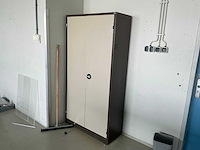 Laboratoriummeubilair - afbeelding 4 van  5