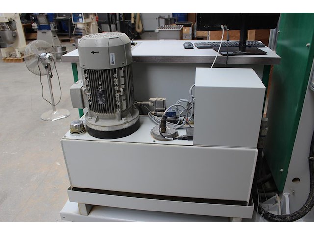 Laboratoriumpers imal pl100 met huidig persoppervlak 600 x 600 mm. bouwjaar 2020. persdruk max. 250 bar. 26... - afbeelding 8 van  9