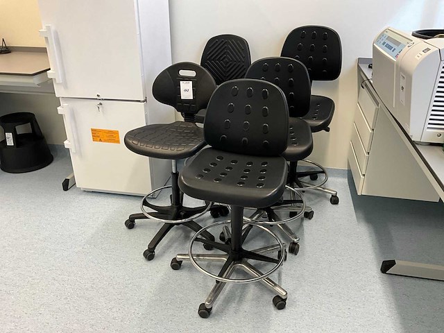 Laboratoriumstoel (5x) - afbeelding 1 van  7