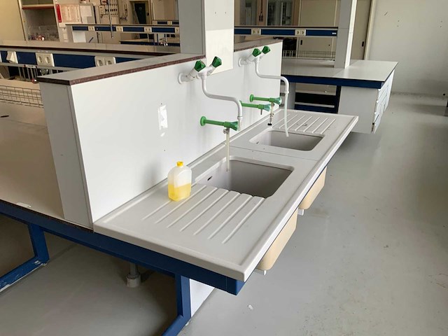 Laboratoriumtafel - afbeelding 4 van  6
