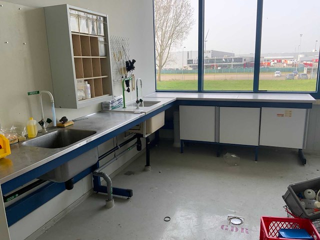 Laboratoriumtafel - afbeelding 1 van  5