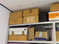 Laboratoriumtoebehoren met rek - afbeelding 3 van  10