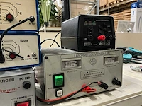 Laboratoriumvoeding/battery conditioner/battery charger/soldeer&desoldeer unit (5x) - afbeelding 2 van  3