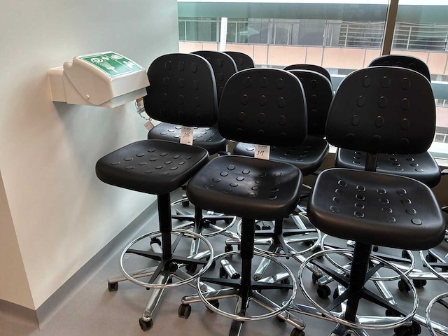 Laboratoriumvoorzitter (4x) - afbeelding 2 van  3