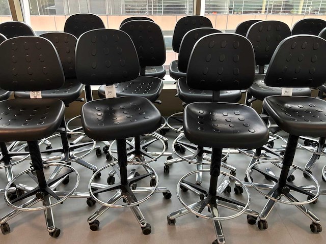 Laboratoriumvoorzitter (6x) - afbeelding 1 van  3