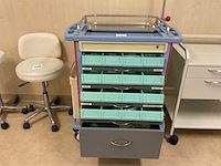 Laboratoriumwagen - afbeelding 2 van  8