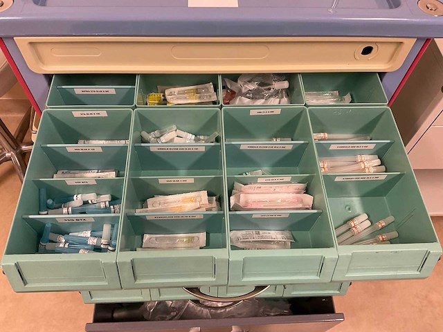 Laboratoriumwagen - afbeelding 4 van  8