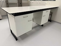 Laboratoriumwerkbank (2x) - afbeelding 2 van  3