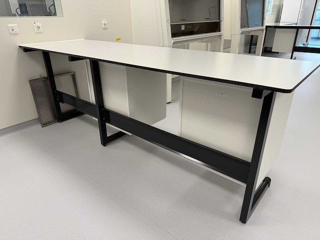 Laboratoriumwerkbank (2x) - afbeelding 4 van  4