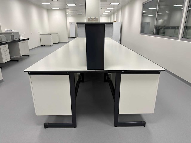 Laboratoriumwerkbank - afbeelding 3 van  6