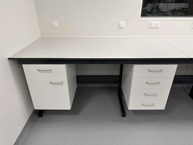 Laboratoriumwerkbank - afbeelding 4 van  5