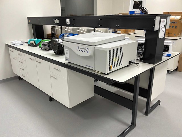 Laboratoriumwerkbank - afbeelding 2 van  5