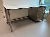 Laboratoriumwerkbank - afbeelding 1 van  2
