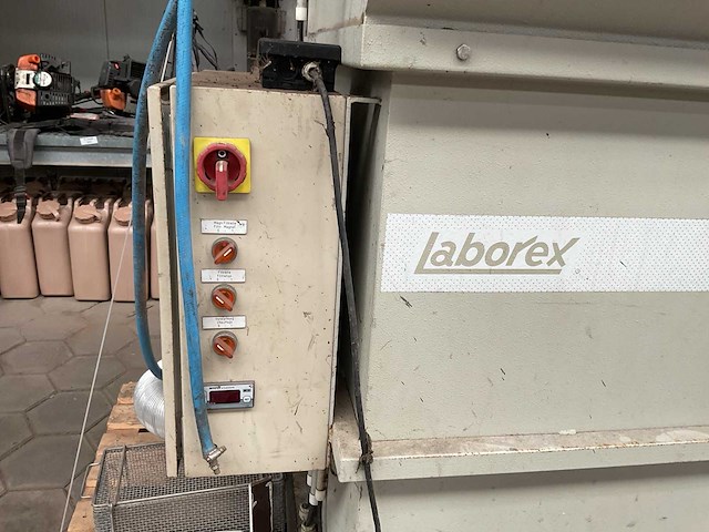 Laborex i200 kvs zandstraalmachine - afbeelding 9 van  9