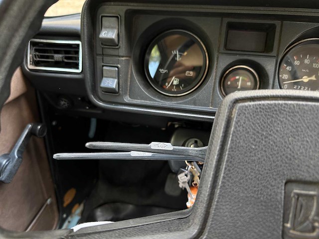 Lada 2105 1987 -schuurvondst- - afbeelding 14 van  50