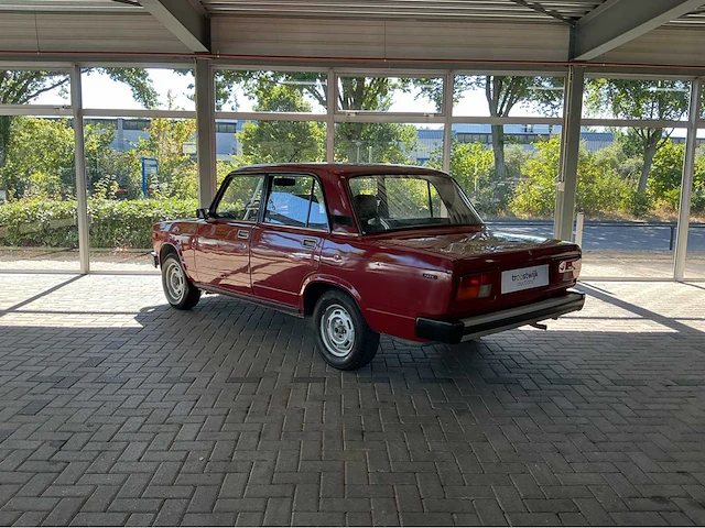 Lada/vaz 2105. 1.3 motor benzine marge auto 1989 - afbeelding 26 van  28