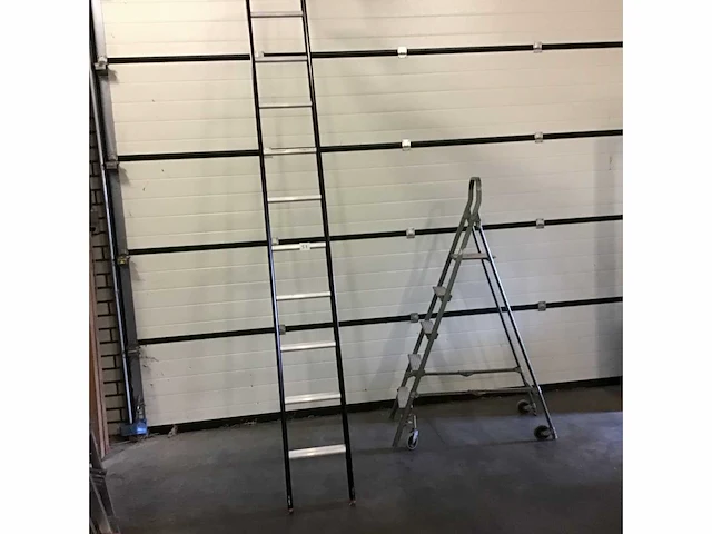 Ladder (2x) - afbeelding 1 van  3