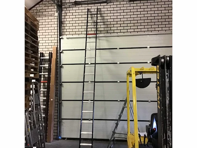Ladder (2x) - afbeelding 2 van  3