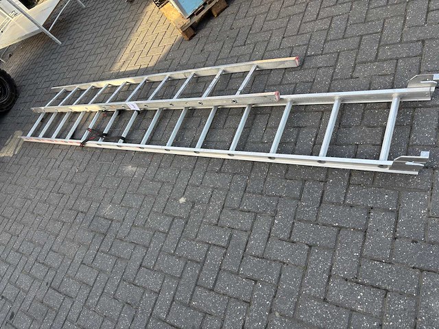 Ladder (2x) - afbeelding 1 van  3