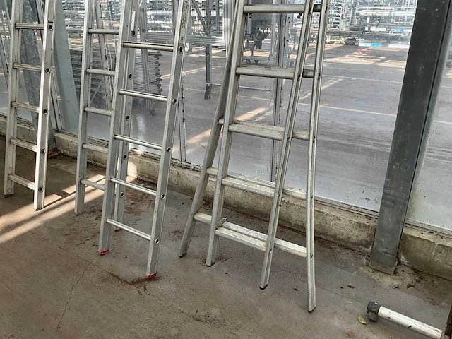 Ladder (4x) - afbeelding 3 van  6