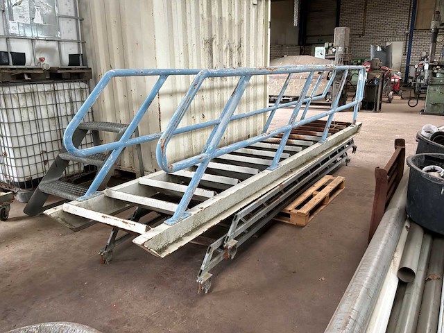 Ladder and stair (3x) - afbeelding 4 van  6