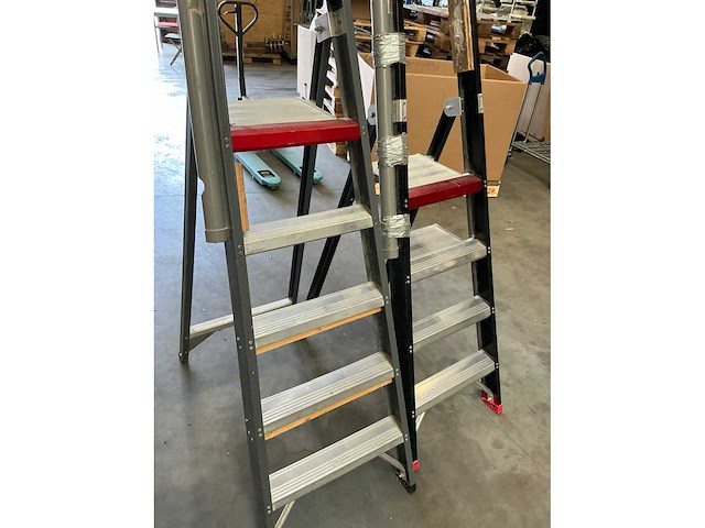 Ladder en trap (2x) - afbeelding 2 van  8