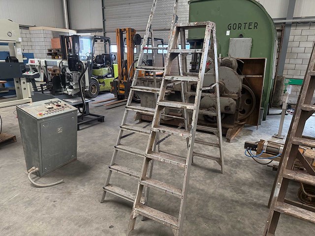Ladder en trap (2x) - afbeelding 1 van  2