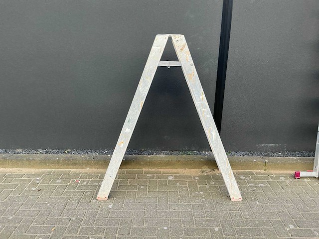 Ladder en trap (4x) - afbeelding 5 van  9