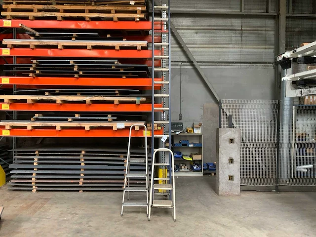 Ladder en trappen - afbeelding 1 van  2