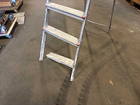 Ladder (onderste sport los) - afbeelding 2 van  4