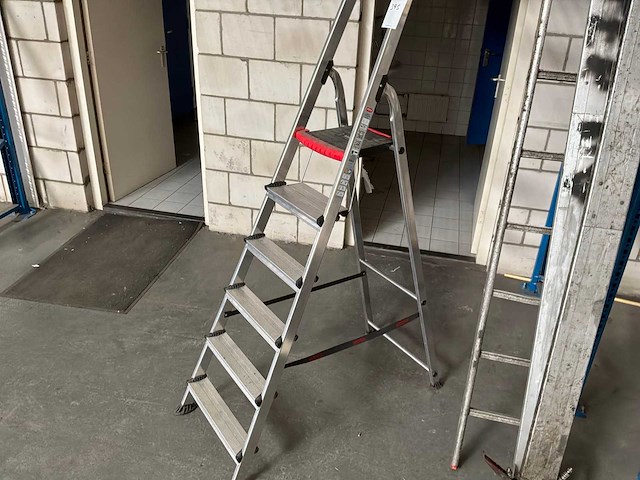 Ladder & trap - afbeelding 3 van  4