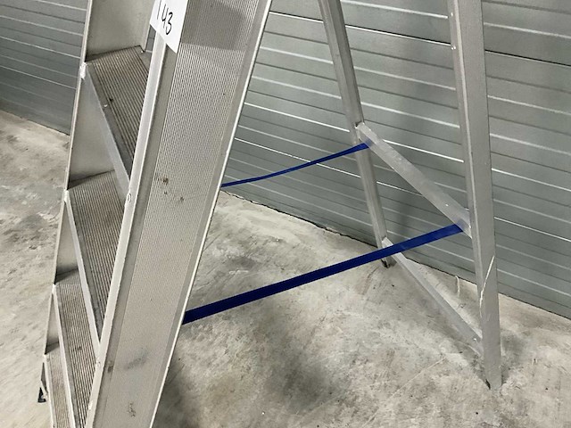 Ladder - afbeelding 3 van  3