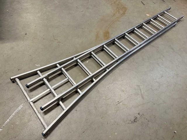 Ladder - afbeelding 1 van  3