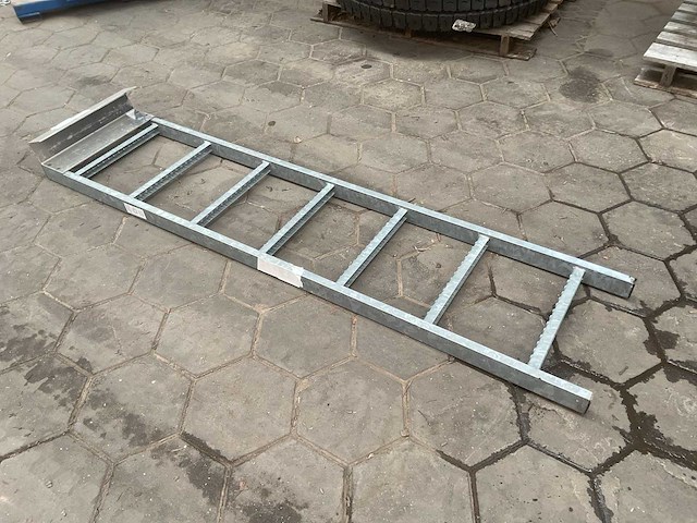 Ladder - afbeelding 4 van  4